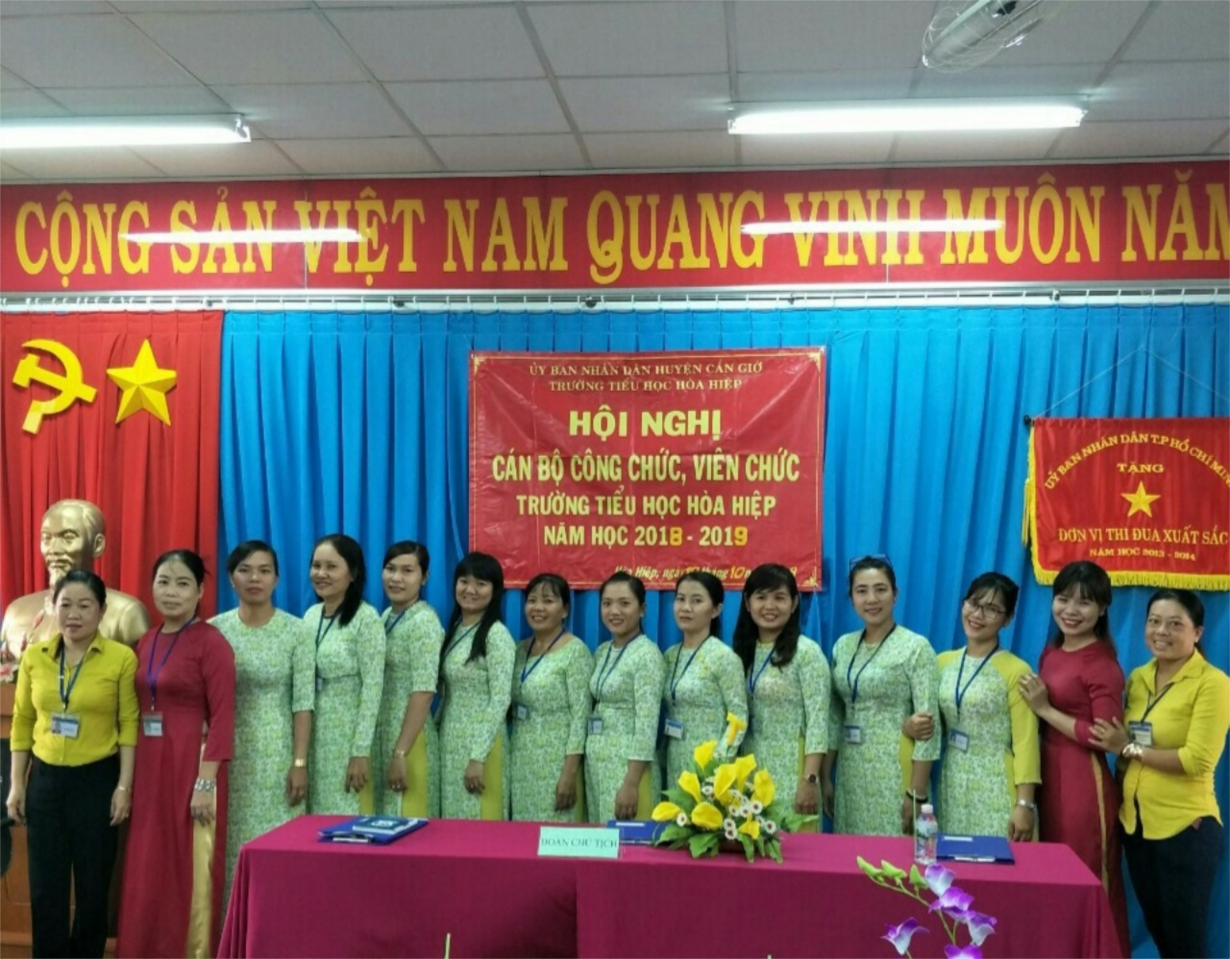 tập the nữ.jpg